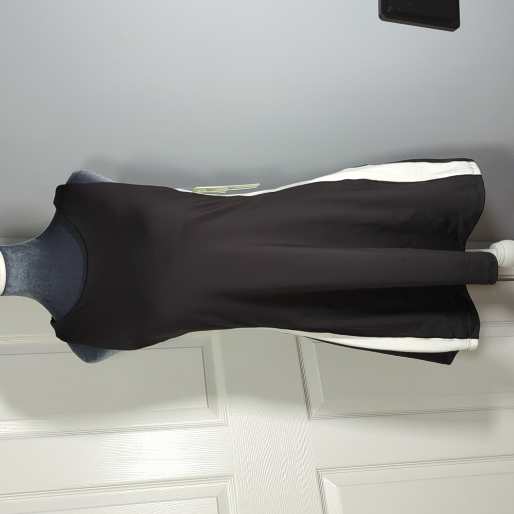 Nicole Miller Sport Black & White Athletic Dress With Shelf Bra - Picture 2 of 13